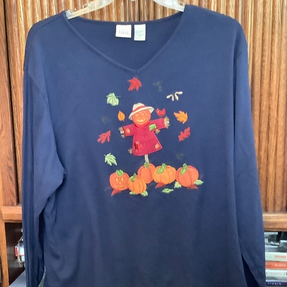 Fall/Halloween Theme Top - Picture 1 of 4
